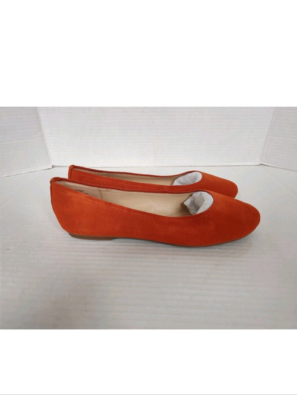 Violet & Red Windsor Orange Ballet Flats Suede Leather Size 7.5 Shoes Slip In